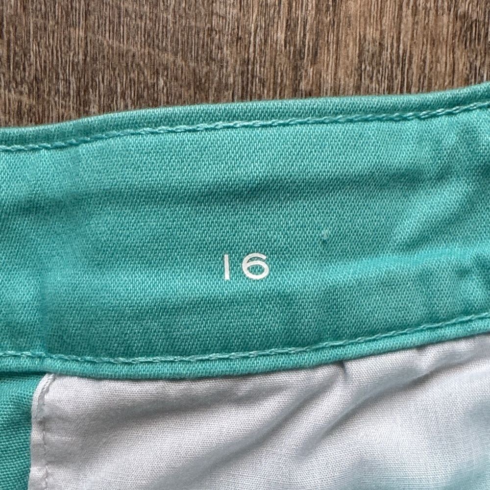 St. John's Bay Turquoise Capris - Picture 3 of 10